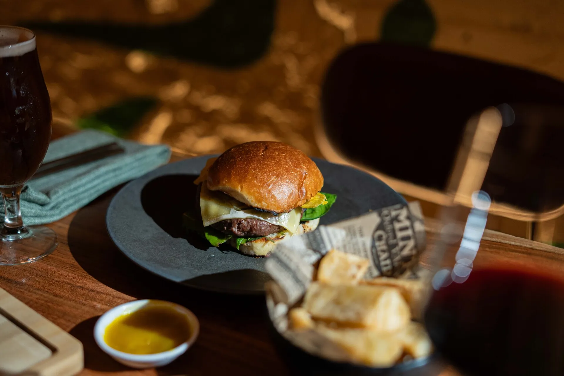 Mantener Restaurant and Cocktails